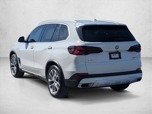 Used 2024 BMW X5 xDrive50e w/ Executive Package image 9