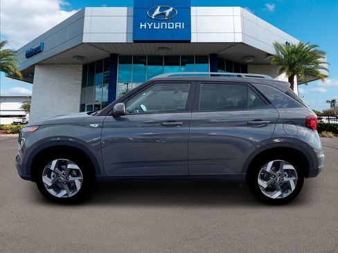 New 2026 Hyundai Venue SEL FWD image 3