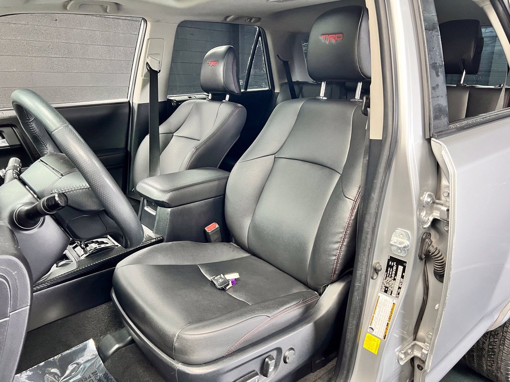 Used 2021 Toyota 4Runner TRD Off-Road Premium w/ Moonroof Package AWD/4WD image 7