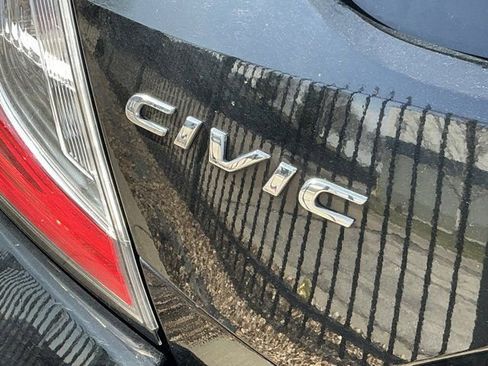 Used 2017 Honda Civic Sport Touring image 8