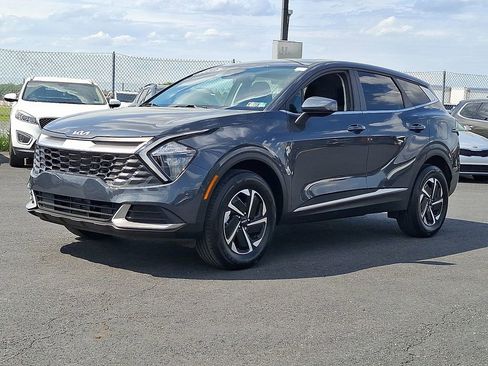 Used 2023 Kia Sportage LX AWD/4WD image 3