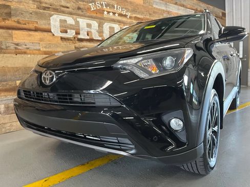 Used 2018 Toyota RAV4 Adventure AWD/4WD image 11