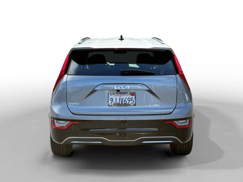 Used 2024 Kia Niro Wave FWD image 4