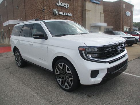 New 2027 Ford Expedition Platinum w/ Platinum Ultimate Package AWD/4WD image 1