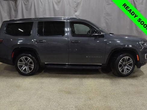 Certified 2024 Jeep Wagoneer Series II w/ Flexible Seating Group AWD/4WD image 3