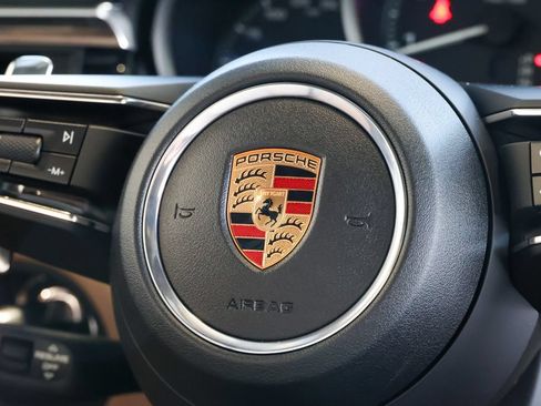 Certified 2026 Porsche Macan AWD/4WD image 52