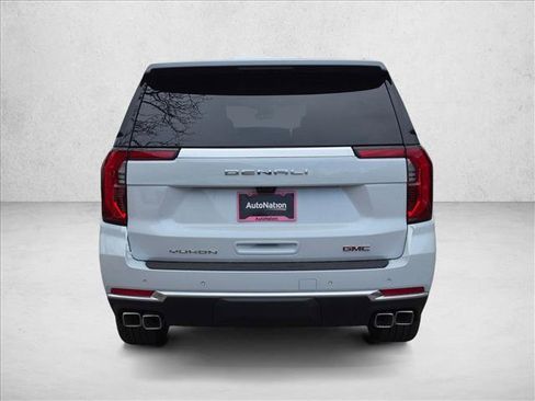 New 2026 GMC Yukon XL Denali w/ Denali Reserve Package AWD/4WD image 7