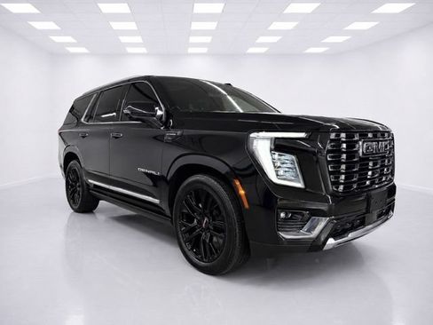 Used 2025 GMC Yukon Denali Ultimate AWD/4WD image 7