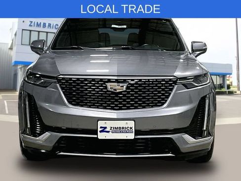 Used 2021 Cadillac XT6 Premium Luxury FWD image 2
