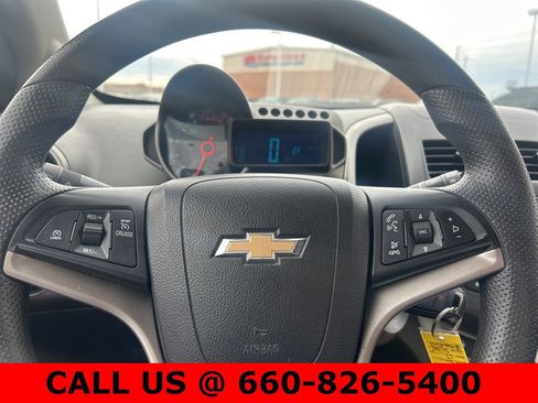 Used 2014 Chevrolet Sonic LT image 10