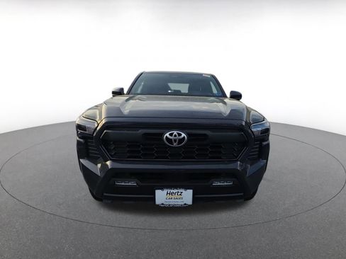 Used 2025 Toyota Tacoma TRD Off-Road image 2