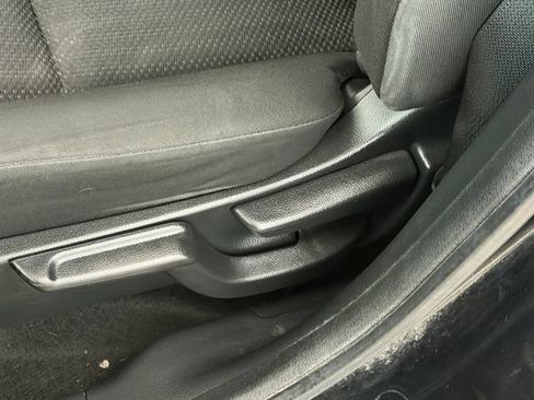Used 2017 Honda HR-V EX image 23