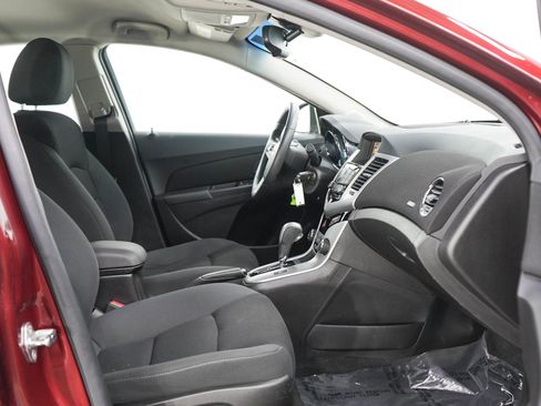 Used 2015 Chevrolet Cruze LT FWD image 11