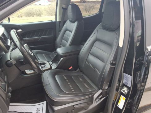 Used 2021 GMC Canyon Denali image 25
