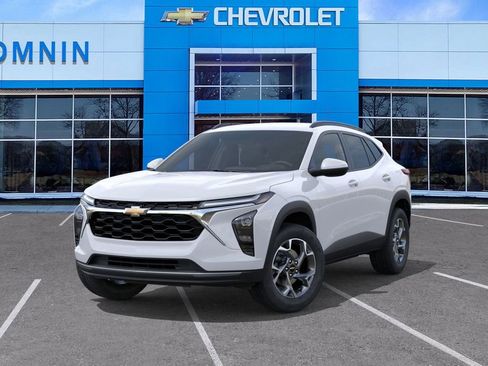 New 2025 Chevrolet Trax LT image 6