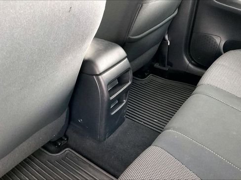 Used 2019 Nissan Sentra S image 31