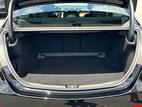 Used 2025 Mercedes-Benz C 300 Sedan image 18