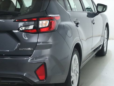 Used 2024 Subaru Impreza 2.0i AWD/4WD image 43