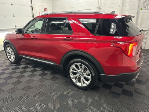 Used 2022 Ford Explorer Platinum w/ Equipment Group 601A AWD/4WD image 7