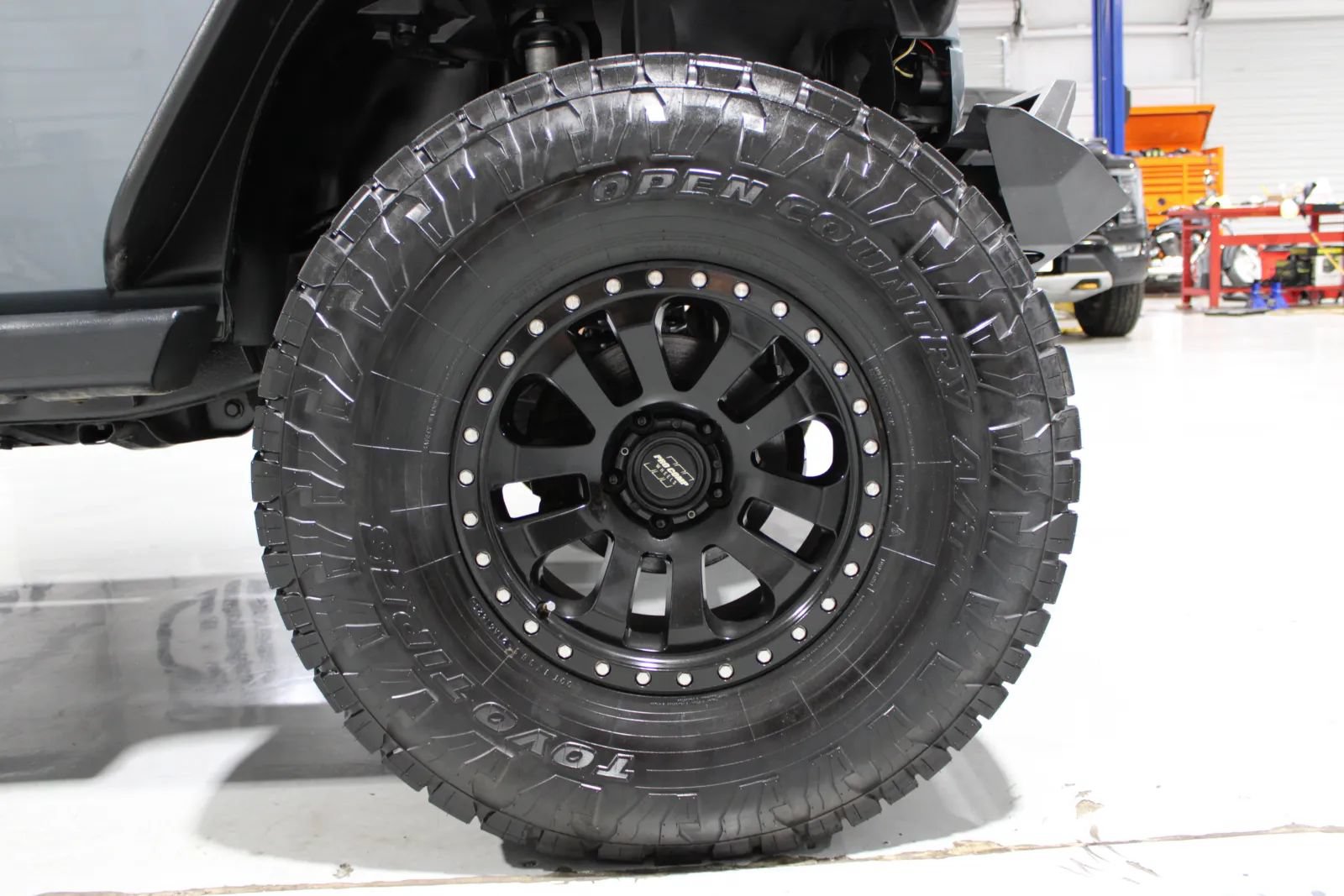 Used 2015 Jeep Wrangler Unlimited Sport w/ Quick Order Package 24S AWD/4WD image 2