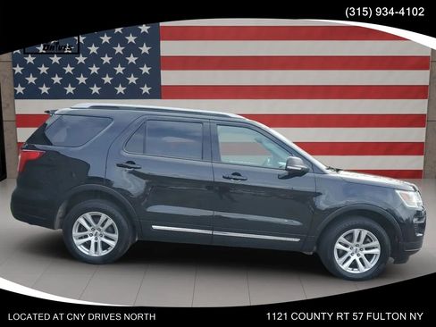 Used 2019 Ford Explorer XLT w/ Equipment Group 201A AWD/4WD image 4