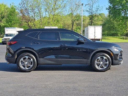 Used 2024 Chevrolet Blazer LT w/ Convenience Package FWD image 10