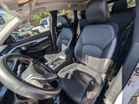 Used 2019 INFINITI QX50 Essential w/ Proactive Package FWD image 15