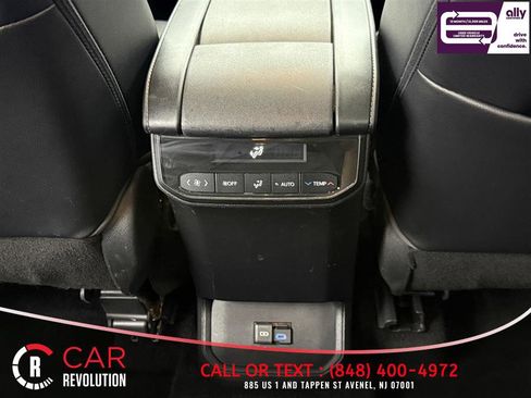 Used 2022 Toyota Highlander XLE image 39