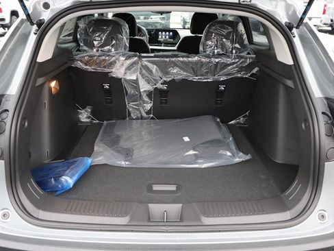 New 2026 Chevrolet Trax LS w/ LS Convenience Package image 16