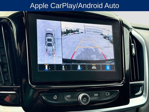 Used 2023 Chevrolet Traverse RS image 16