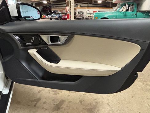 Used 2014 Jaguar F-TYPE Convertible RWD image 39