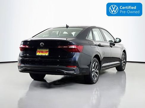 Certified 2024 Volkswagen Jetta S image 7