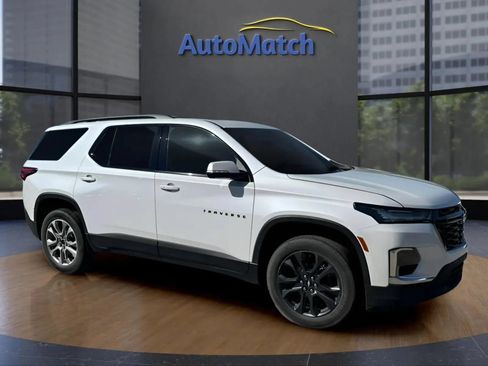 Used 2023 Chevrolet Traverse RS AWD/4WD image 14