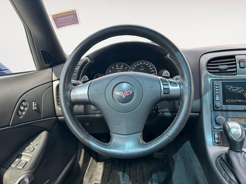 Used 2007 Chevrolet Corvette Coupe w/ Preferred Equipment Group RWD image 17