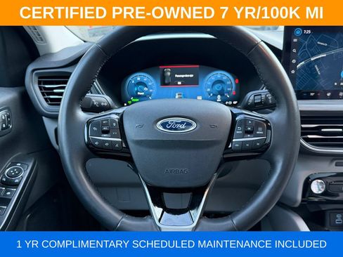 Used 2023 Ford Escape Platinum w/ Premium Technology Package AWD/4WD image 18