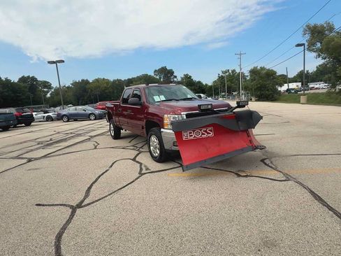 Used 2013 Chevrolet Silverado 2500 LT w/ Interior Plus Package AWD/4WD image 2