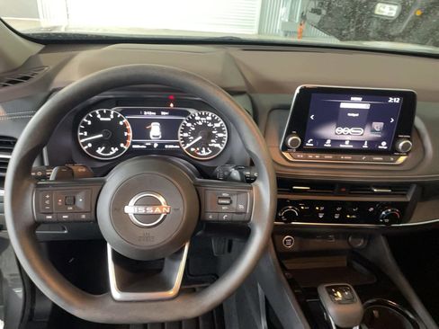 Used 2023 Nissan Rogue S AWD/4WD image 6