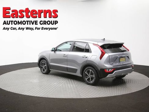 Used 2025 Kia Niro LX FWD image 62