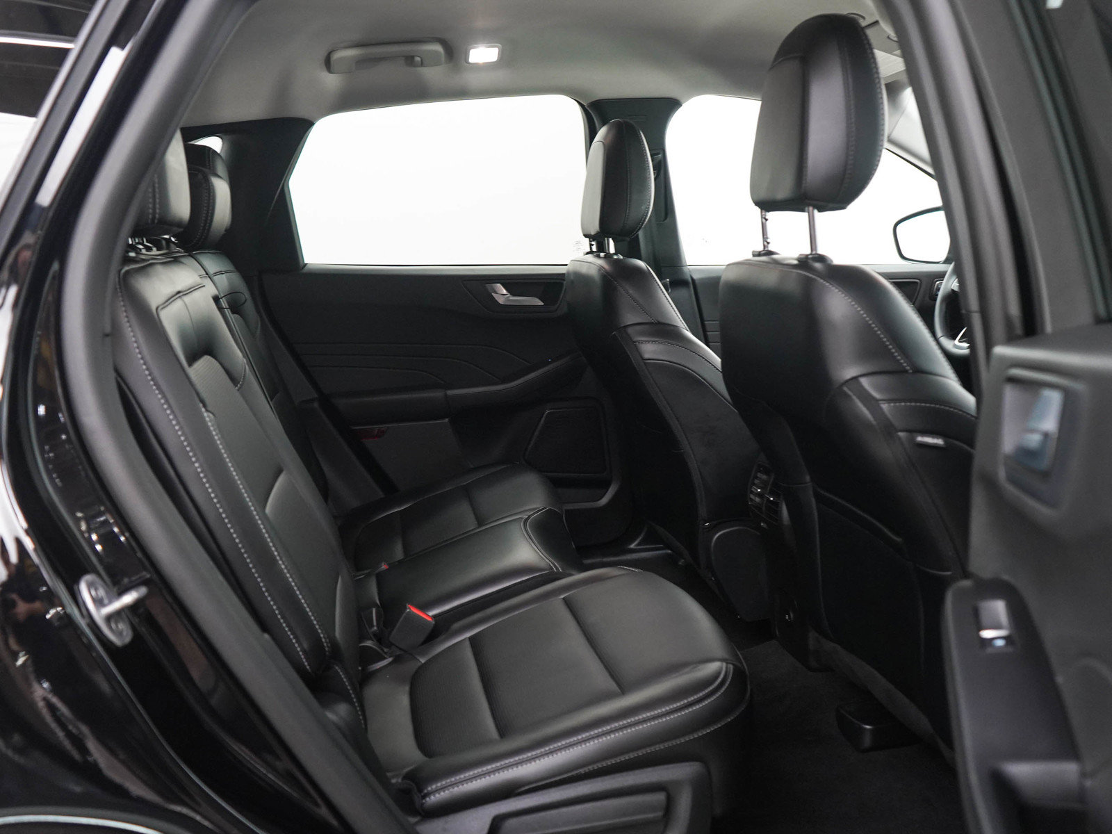 Used 2024 Ford Escape Platinum AWD/4WD image 12
