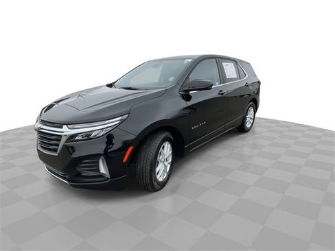 Used 2024 Chevrolet Equinox LT w/ LPO, Floor Liner Package image 4