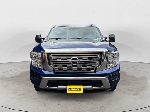 Used 2021 Nissan Titan SV w/ SV Convenience Package AWD/4WD image 2