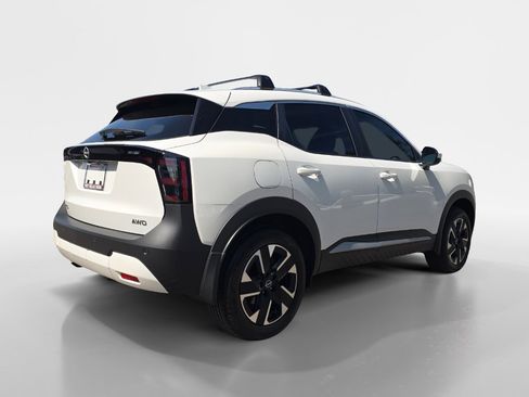 New 2025 Nissan Kicks SV w/ SV Premium Package image 5