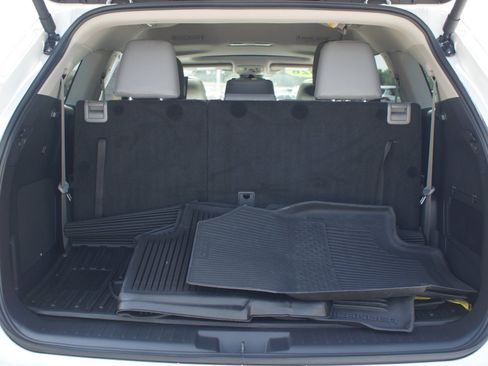 Used 2026 Toyota Highlander Limited AWD/4WD image 20