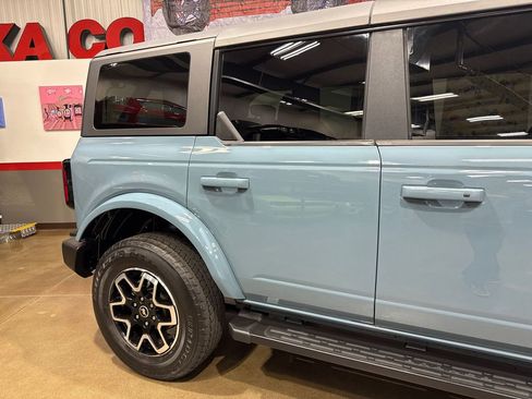 Used 2022 Ford Bronco Outer Banks image 29