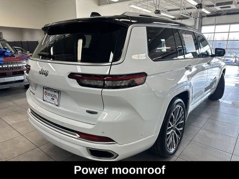 Used 2023 Jeep Grand Cherokee L Summit w/ Advanced Protech Group IV AWD/4WD image 14