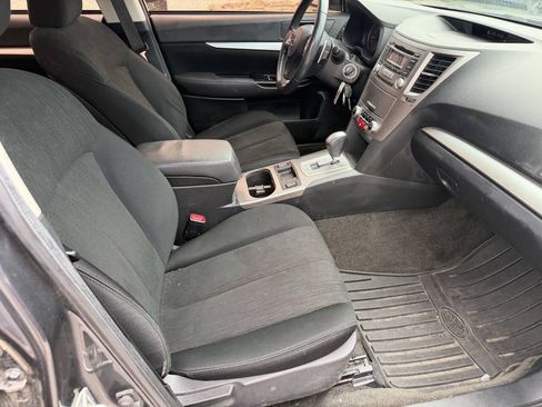 Used 2013 Subaru Legacy 2.5i Premium w/ All-Weather Pkg AWD/4WD image 21