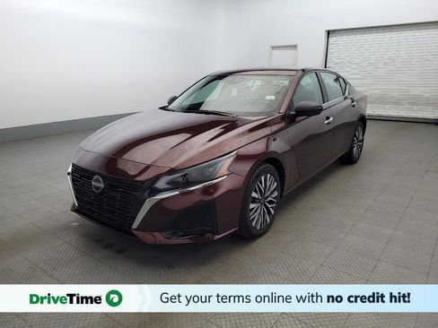 Used 2024 Nissan Altima 2.5 SV image 1