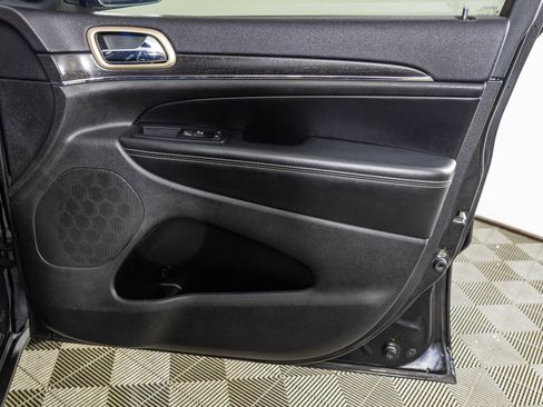 Used 2015 Jeep Grand Cherokee Limited image 51