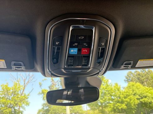 Used 2024 Jeep Grand Cherokee Altitude image 27