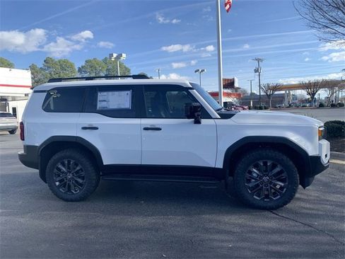 New 2026 Toyota Land Cruiser image 9